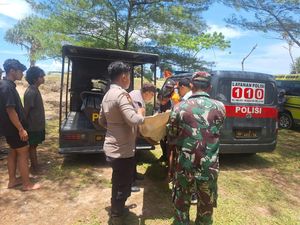 Musibah Rombongan Karang Taruna Surabaya Terseret Ombak Pantai Modangan Musibah Rombongan Karang Taruna Surabaya Terseret Ombak Pantai Modangan