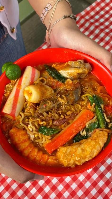 rekomendasi seblak di Bekasi yang murah meriah