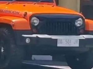 Rubicon AKP Ramli Pakai Pelat Palsu di Makassar Tak Ditilang, Hanya Ditegur Rubicon AKP Ramli Pakai Pelat Palsu di Makassar Tak Ditilang, Hanya Ditegur