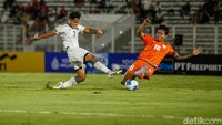 Garuda Muda tampil agresif sejak awal pertandingan.