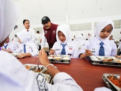 Mensos Tinjau Sekolah Rakyat di Sumedang, Nilai Fasilitas Sudah Baik