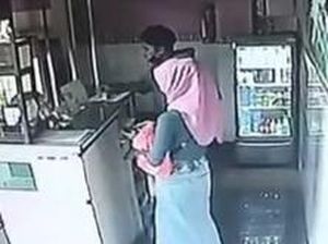 Polisi Kantongi Identitas Pembunuh Anti yang Ditemukan Tewas di Hotel Palembang Polisi Kantongi Identitas Pembunuh Anti yang Ditemukan Tewas di Hotel Palembang