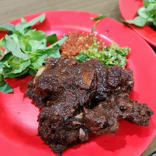 5 Tempat Makan Legendaris dan Viral di Kebon Kacang, Dijamin Puas!