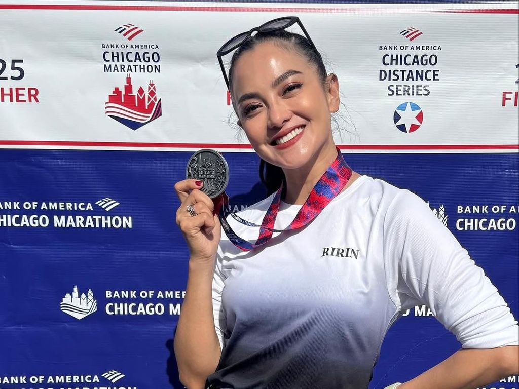 Ririn Ekawati Ikut Chicago Marathon, Suara Anak Bikin Kuat Sampai Garis Finish Ririn Ekawati Ikut Chicago Marathon, Suara Anak Bikin Kuat Sampai Garis Finish