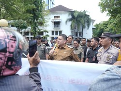 Pemkot Tawarkan Alternatif Lokasi Bebas Sewa-Parkir Liar ke Pedagang Losari