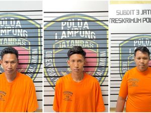 3 Preman yang Palak Sopir Batu Bara di Way Kanan Lampung Ditangkap Polisi 3 Preman yang Palak Sopir Batu Bara di Way Kanan Lampung Ditangkap Polisi