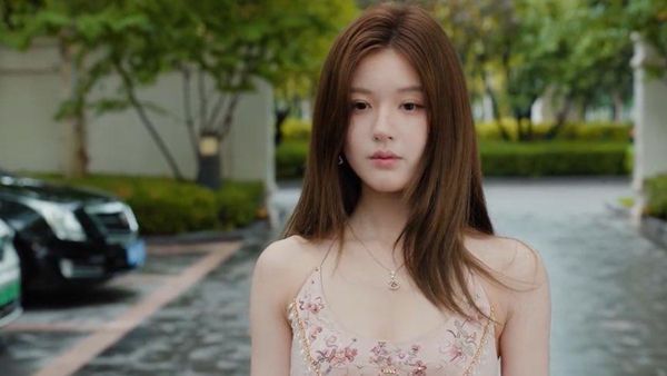 Viral! Zhao Lusi Hapus Makeup di Drama Loves Ambition, Wajah Asli Disorot