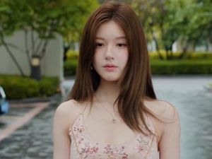 Viral! Zhao Lusi Hapus Makeup di Drama Loves Ambition, Wajah Asli Disorot Viral! Zhao Lusi Hapus Makeup di Drama Loves Ambition, Wajah Asli Disorot