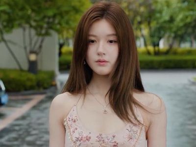 Viral! Zhao Lusi Hapus Makeup di Drama Loves Ambition, Wajah Asli Disorot