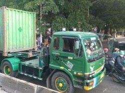 Ada Truk Mogok di Tanjung Duren, TransJ Koridor 8 dan 9 Alami Keterlambatan