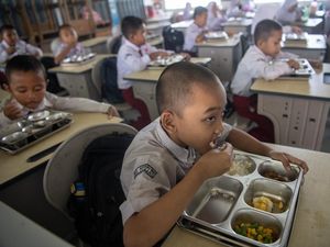 Ada 13 Ribu SPPG MBG, Baru 690 yang Punya Sertifikat Higiene