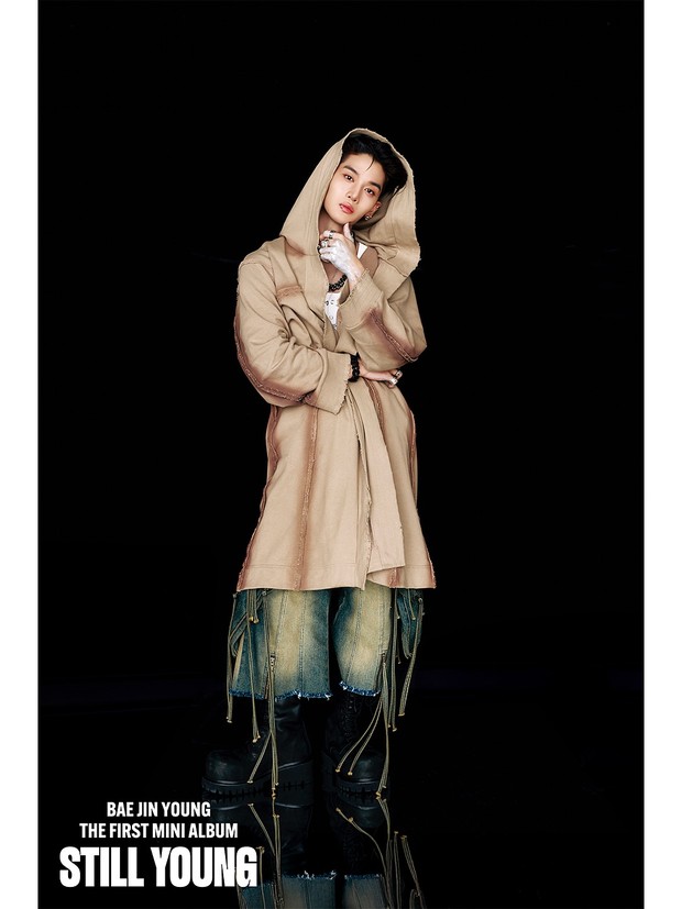 Bae Jin Young untuk mini album solo/ Foto: instagram.com/baejinyoung_bjy Transformasi memukau Bae Jin Young sukses bikin penggemar kagum.