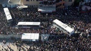 Gaza Bergemuruh Sambut Pulangnya 2.000 Tahanan Palestina