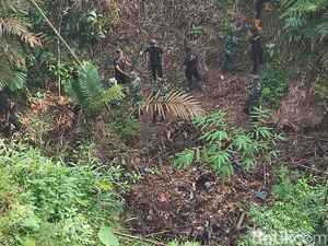 Gotong Royong Warga Ciamis Kurangi Risiko Bencana di Irigasi Nagawiru