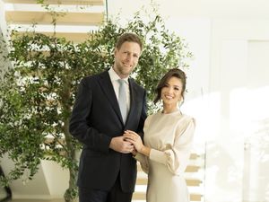 Baru Cerai 6 Bulan, Pangeran Eropa Tunangan dengan Fotografer Pribadinya Baru Cerai 6 Bulan, Pangeran Eropa Tunangan dengan Fotografer Pribadinya