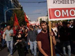Pekerja Yunani Turun ke Jalan, Tuntut Pemerintah Batalkan Aturan Jam Kerja Baru