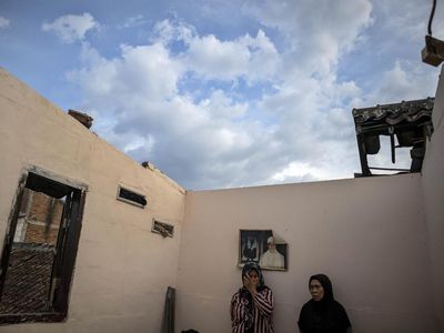 Puluhan Rumah Rusak Diterjang Puting Beliung di Cimahi