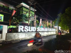 Napi Kabur Saat Dirawat di RSUD Sunan Kalijaga Demak Napi Kabur Saat Dirawat di RSUD Sunan Kalijaga Demak
