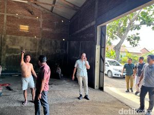 Cek Isu Penimbunan Solar, Polisi Gerebek Gudang di Probolinggo Cek Isu Penimbunan Solar, Polisi Gerebek Gudang di Probolinggo
