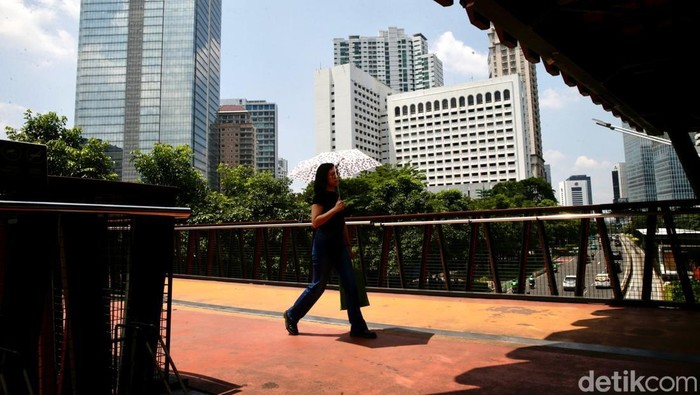 Kenapa Ya Udara Akhir-Akhir Ini Bikin Gerah? Ini Dia Biang Keladinya!