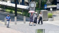 Pagi Panas Terik tapi Jelang Sore Hujan Angin, BMKG Ungkap Penyebabnya Pagi Panas Terik tapi Jelang Sore Hujan Angin, BMKG Ungkap Penyebabnya