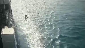 Pria Asal Jambi Nekat Loncat dari Kapal di Perairan Lampung