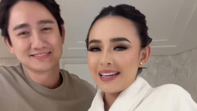Gosip Terkini Selebriti Insertlive : Masak Untuk Suami, Amanda Manopo Ungkap Makanan Kesukaan Kenny Austin