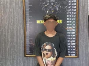 Amanda Ditembak Kawanan Begal Saat Pertahankan Motornya, 1 Pelaku Ditangkap Amanda Ditembak Kawanan Begal Saat Pertahankan Motornya, 1 Pelaku Ditangkap