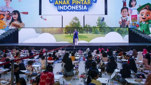 Lomba mewarnai-menyanyi, anak-anak unjuk bakat luar biasa!