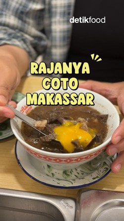 Video Racikan Coto Makassar dan Nasi Goreng Otentik di dekat Blok M