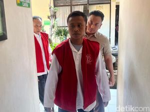 Gasak Motor-Ponsel Saat Kencan Sesama Jenis, Dian Divonis 2 Tahun 3 Bulan Bui Gasak Motor-Ponsel Saat Kencan Sesama Jenis, Dian Divonis 2 Tahun 3 Bulan Bui