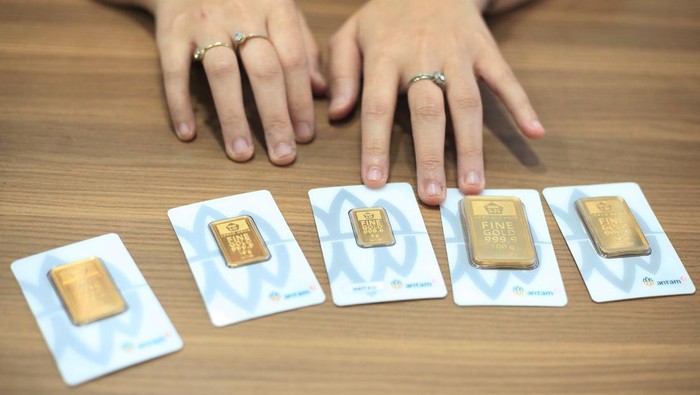 Harga Emas Hari Ini di Jogja 29 November 2025, Antam LM Lagi Terbang Tinggi!