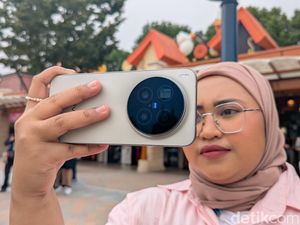 Memotret Wajah-wajah Gembira di Disneyland Shanghai Memakai Vivo X300 Pro Memotret Wajah-wajah Gembira di Disneyland Shanghai Memakai Vivo X300 Pro