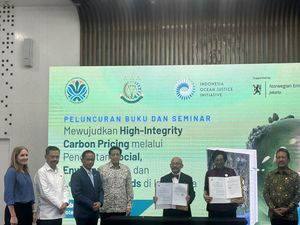 IOJI Luncurkan Buku Bahas Instrumen Safeguards Nilai Ekonomi Karbon