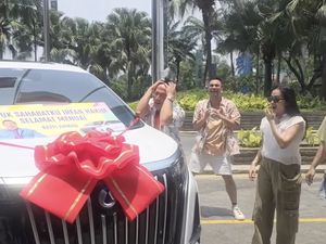 Raffi Ahmad Kasih Irfan Hakim Mobil Mewah, Ini Harga-Sekilas Spesifikasinya Raffi Ahmad Kasih Irfan Hakim Mobil Mewah, Ini Harga-Sekilas Spesifikasinya