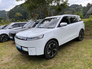 Perbandingan Harga Jaecoo J5 EV Vs BYD Atto 3 dan Geely EX5