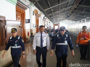 KAI Daop 8 Surabaya Pastikan Layanan Aman dan Nyaman di Stasiun Sidoarjo KAI Daop 8 Surabaya Pastikan Layanan Aman dan Nyaman di Stasiun Sidoarjo