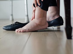 Waspada! Asupan Makanan Tinggi Gula Bisa Bikin Lipatan Kulit Menghitam