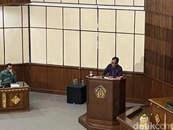 DPRD Bali Pertanyakan Dokumen Dasar dan Rencana Bisnis Perseroda PKB Klungkung DPRD Bali Pertanyakan Dokumen Dasar dan Rencana Bisnis Perseroda PKB Klungkung