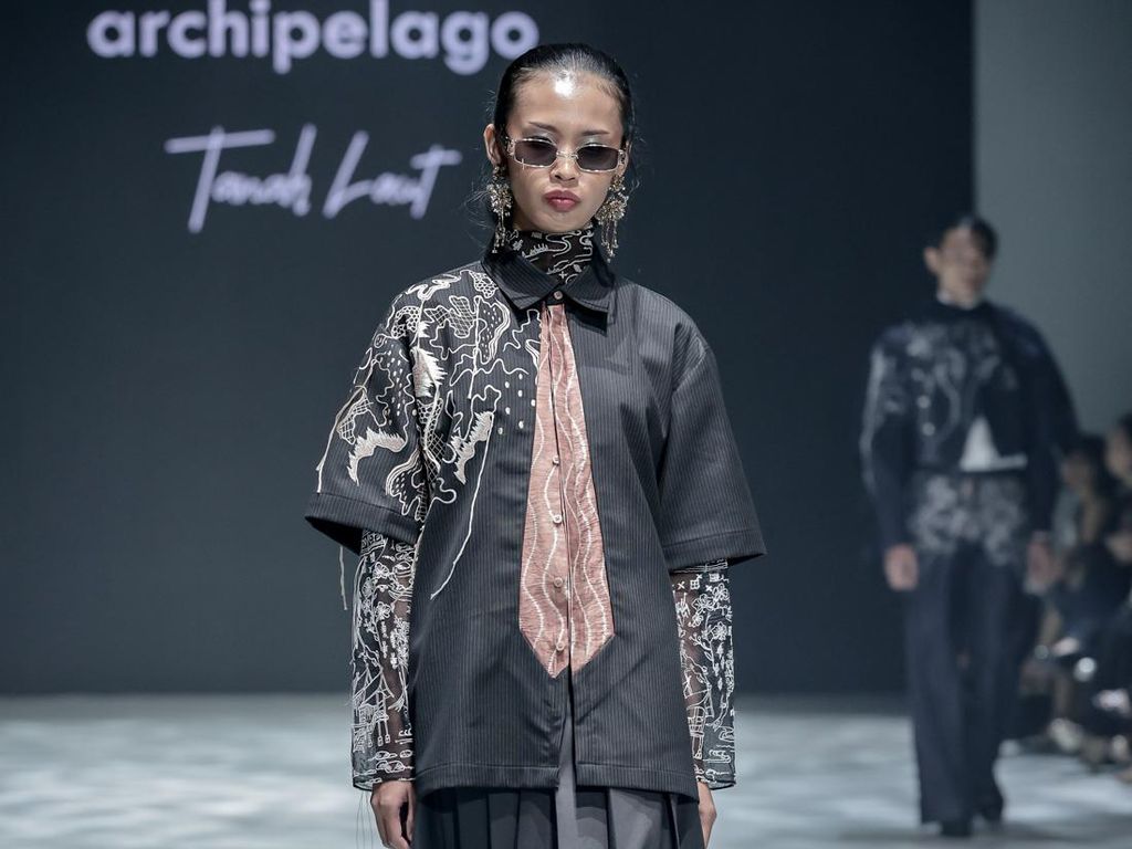 Foto: Koleksi Baju Mel Ahyar Archipelago Tanah Laut, Angkat Wastra Kalsel Foto: Koleksi Baju Mel Ahyar Archipelago Tanah Laut, Angkat Wastra Kalsel