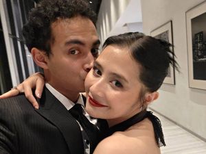 Romantis! Ucapan Ultah dari Omara Esteghlal untuk Prilly Latuconsina Romantis! Ucapan Ultah dari Omara Esteghlal untuk Prilly Latuconsina