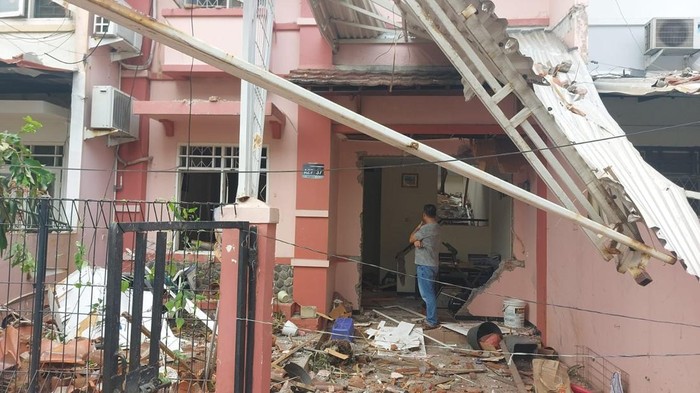 Penampakan rumah di Palmerah rusak usai kena ledakan gas, Rabu (15/10/2025).