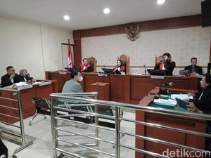 Tersangka Penipuan Batu Bara Rp 7 Miliar Dijatuhi Hukuman Tahanan Rumah Tersangka Penipuan Batu Bara Rp 7 Miliar Dijatuhi Hukuman Tahanan Rumah