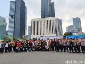 Polda Metro Gelar Apel Siaga Kamtibmas, Gandeng Ormas Jaga Jakarta Polda Metro Gelar Apel Siaga Kamtibmas, Gandeng Ormas Jaga Jakarta