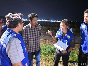 Jurus Wabup Jigus Dorong Ekonomi di Cirebon Timur Lewat Perbaikan Jalan Jurus Wabup Jigus Dorong Ekonomi di Cirebon Timur Lewat Perbaikan Jalan
