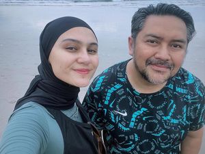 Zee Zee Shahab Ungkap Kunci Pernikahan Harmonis 14 Tahun dengan Prabu Revolusi Zee Zee Shahab Ungkap Kunci Pernikahan Harmonis 14 Tahun dengan Prabu Revolusi