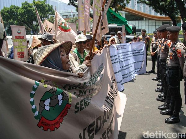 Aksi Petani Desak Reforma Agraria di Hari Pangan Sedunia 2025