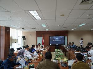 Pansus DPRD Kota Bogor Rampung Bahas Raperda Inisiatif Pelindungan Guru Pansus DPRD Kota Bogor Rampung Bahas Raperda Inisiatif Pelindungan Guru