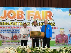Gubernur Sulsel Ajak Dunia Usaha-Pendidikan Sinergi Tekan Pengangguran Gubernur Sulsel Ajak Dunia Usaha-Pendidikan Sinergi Tekan Pengangguran