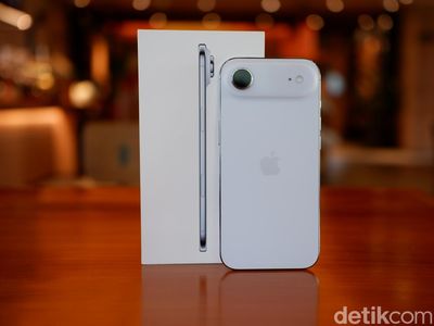 Unboxing iPhone Air: HP Tertipis & Teringan Apple yang Bikin Penasaran